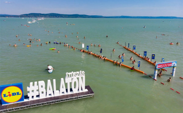 Dombóváriak is szép számmal átúszták a Balatont