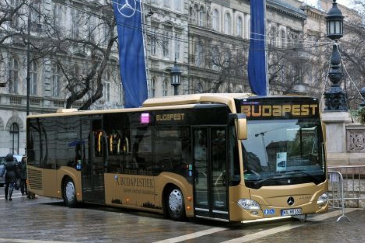 Újabb használt alacsonypadlós buszok érkeznek Budapestre