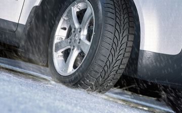 Nem lesz kötelező a téli gumi, mégis drága lehet a hiánya