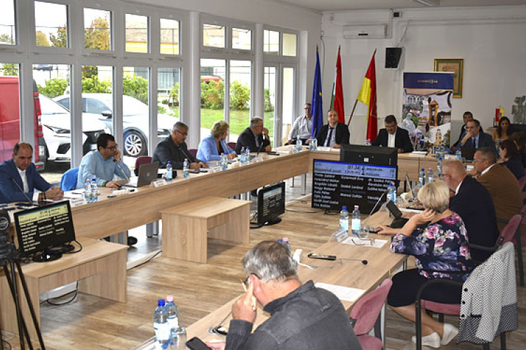 Megtartotta első ülését a dombóvári képviselő-testület