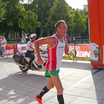 Magyar rekord a Paris-Colmar hosszútávú gyalogló versenyen