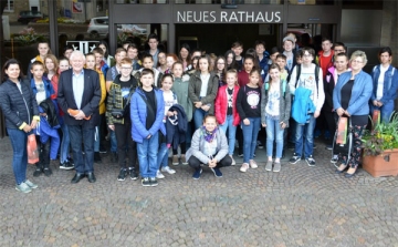 Nyelvgyakorlásra utaztak a József Attila Iskola diákjai Németországba