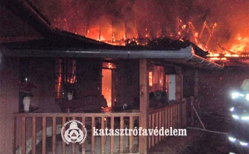 Családi ház tetőszerkezete égett le Mágocson