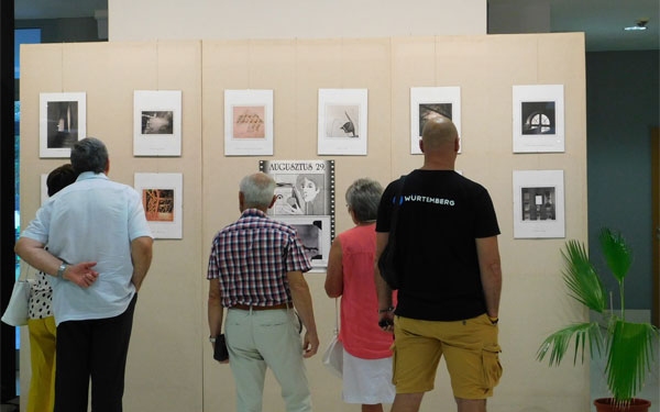 Dombóvári alkotók fotóiból nyílt kiállítás a Magyar Fotográfia Napja alkalmából a Tinódi Házban