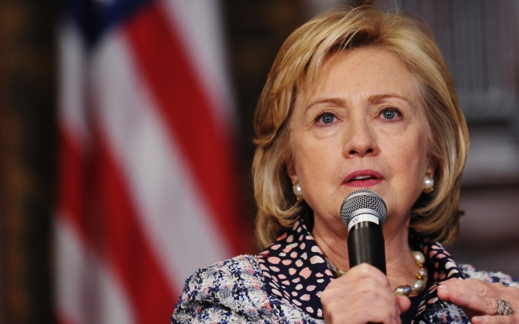 Hillary Clinton már 45 millió dollárt gyűjtött kampányára