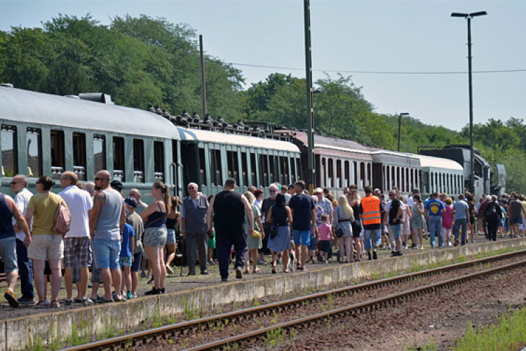 Gőzös járt a 150 éves Dombóvár-Bátaszék vonalon