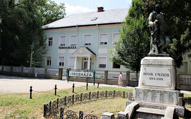 Új helyen a Dombóvári Városháza