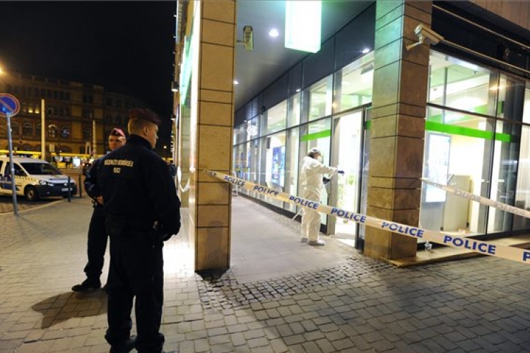 Kirabolták az OTP Bank fővárosi, Blaha Lujza téri fiókját