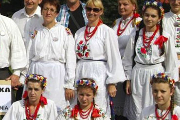 A lengyelországi Koźlice DAWIDENKA Néptánccsoport fellépése