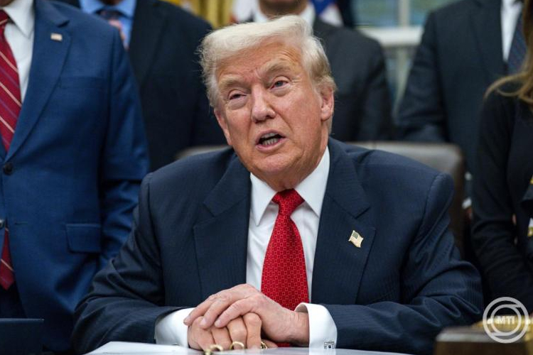 Donald Trump Kijevbe is kész elutazni, ha az előmozdítja a béke ügyét