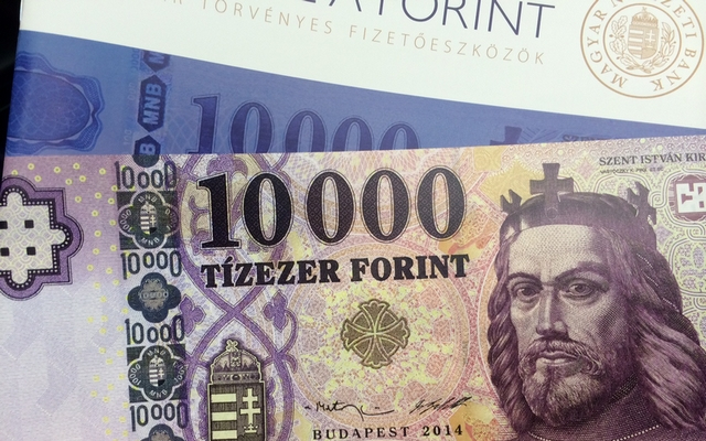 December elsejétől forgalomba kerül az új tízezer forintos bankjegy