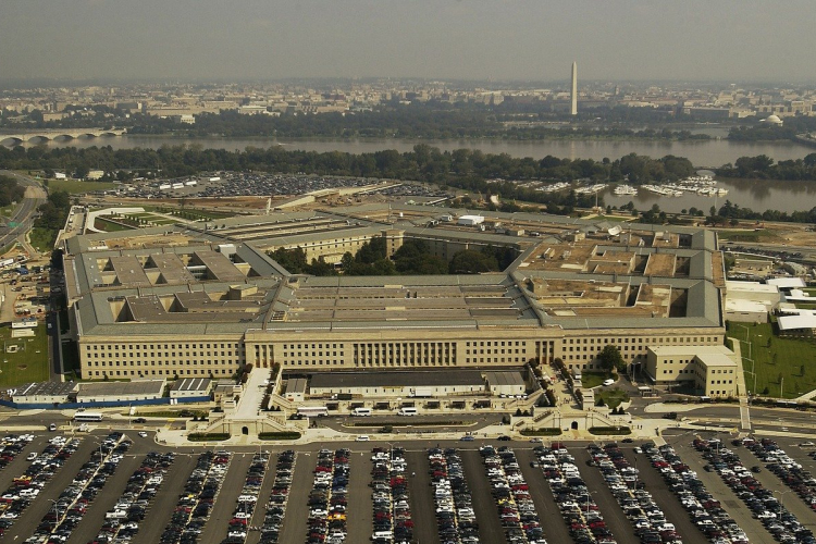 Személyi változások történtek a Pentagon kulcspozícióiban