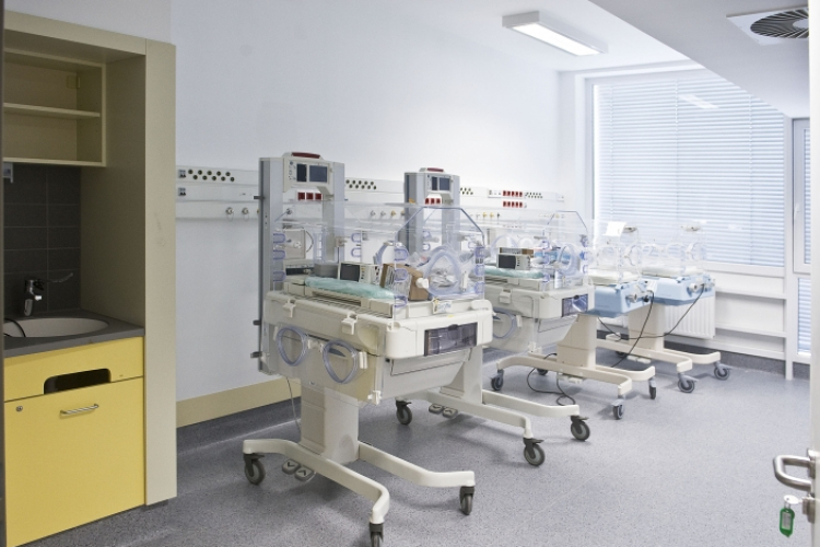 Csecsemőhalálozás: több tényező együttes hatása okozhatta