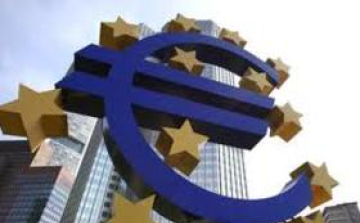 Még csökkenhet az euró- és a forintkamat is