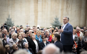 Orbán: meg kell állítani a genderőrületet!