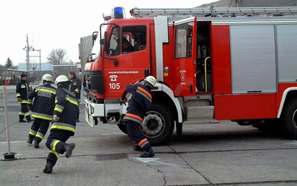 Hősies helytállásáért kapott elismerést egy dombóvári tűzoltó
