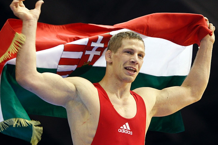 Újabb három magyar aranyérem az egyetemi birkózó-világbajnokságon