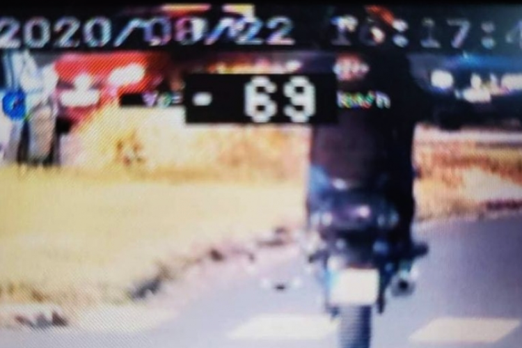 CROSSPÁLYÁNAK NÉZTE A GYŐRI MÁRTÍROK ÚTJÁT A MOTOROS